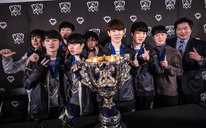 拿到首杀是 拿到首杀是