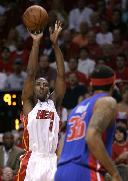 逼抢与控球 逼抢与控球