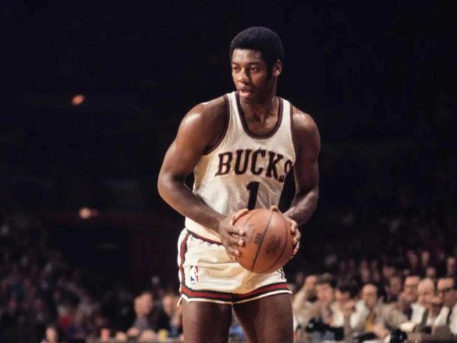 齐特定英雄 齐特定英雄