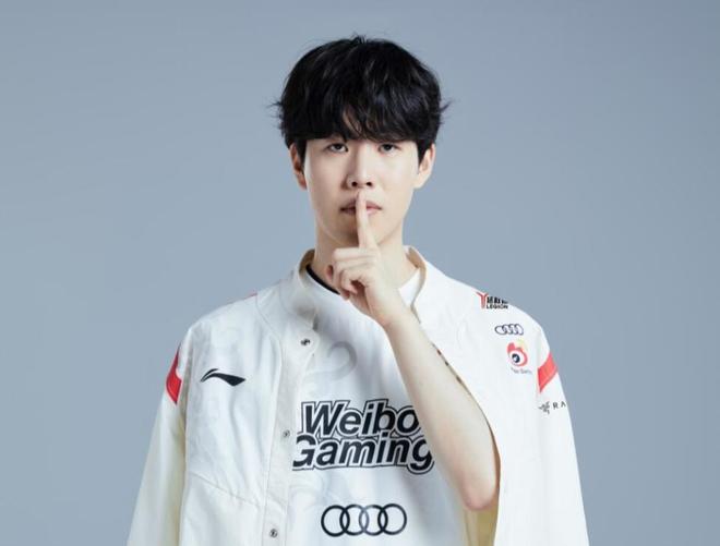 她总是把病